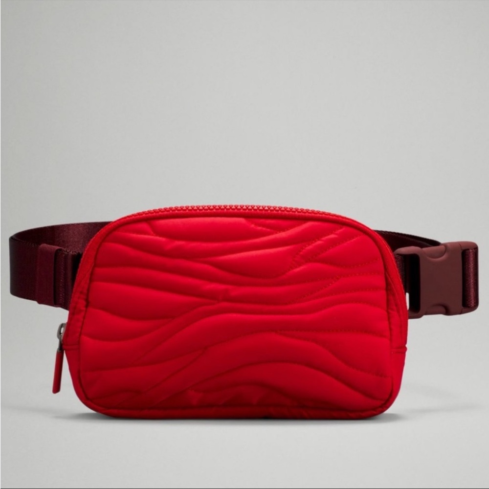 Lululemon ✨ LIMITED EDITION✨ Everywhere Belt Bag Red
